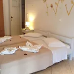 Guest house Nikoletta 3*