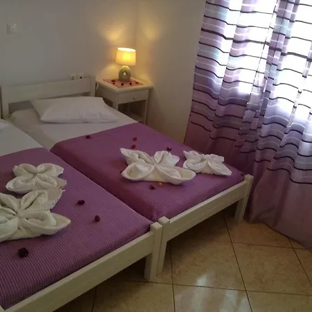 게스트하우스 Nikoletta 3*