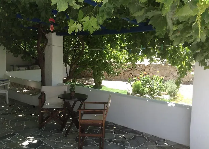 Guest house Nikoletta 3*