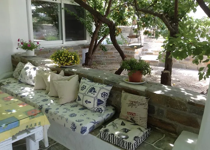 Nikoletta Gasthof Páros