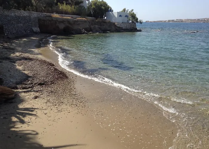 Nikoletta Parikia (Paros)